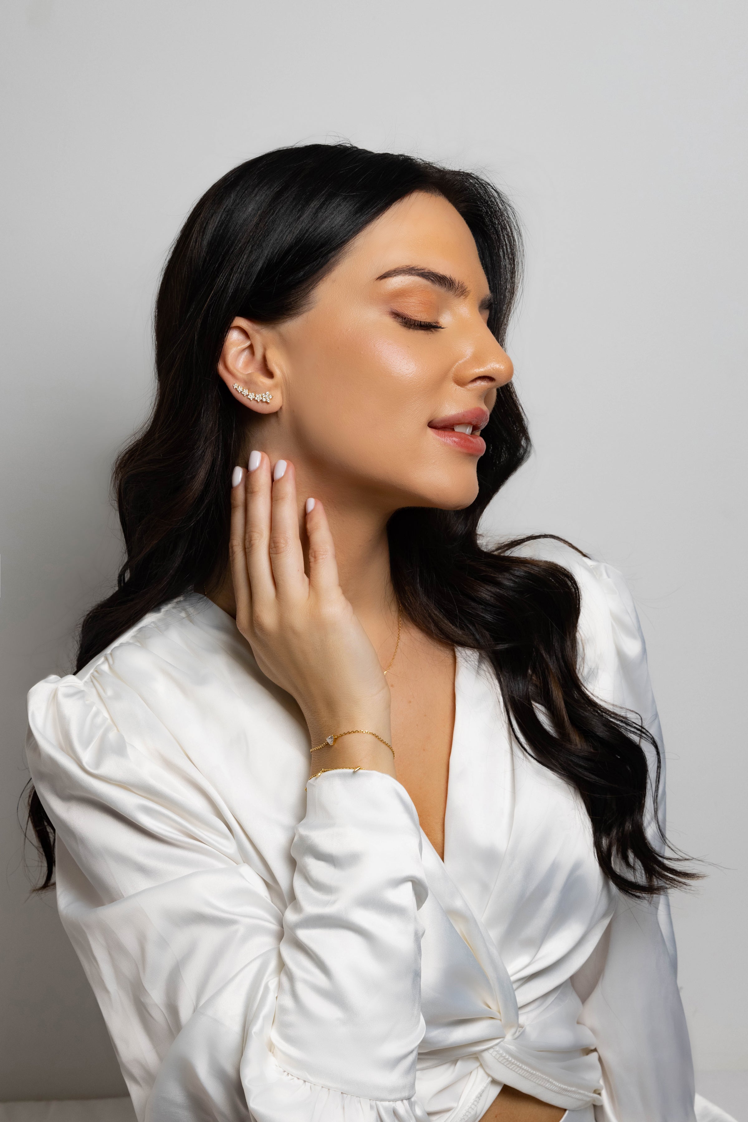 VEGA STAR DIAMOND EAR CUFF & STUD EARRINGS (Right Side)