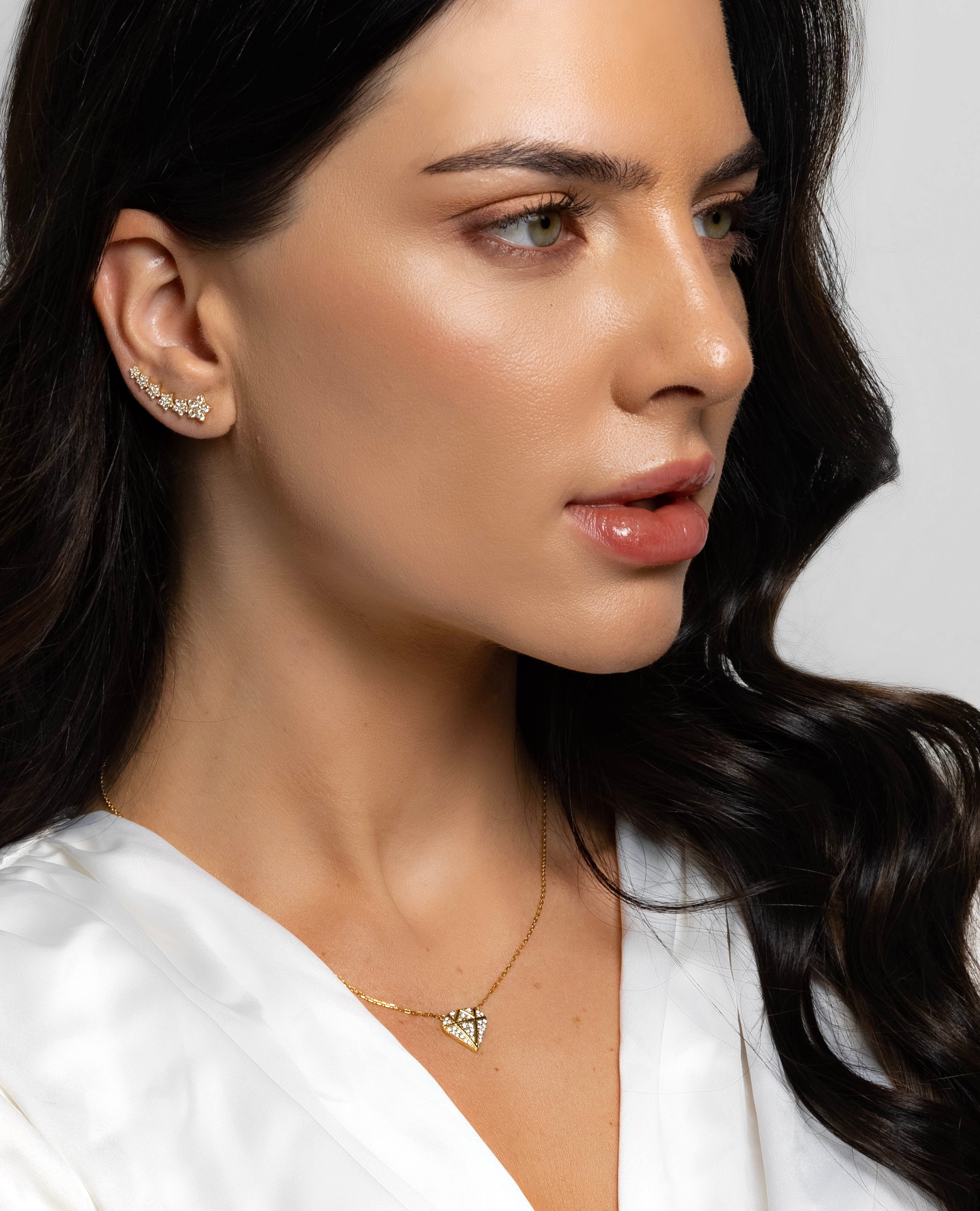 VEGA DIAMOND NECKLACE